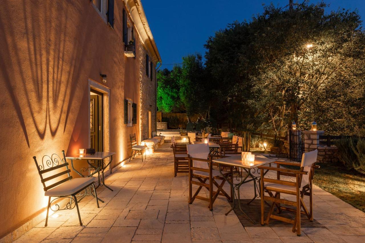 The Merchants House Peritheia Exterior photo